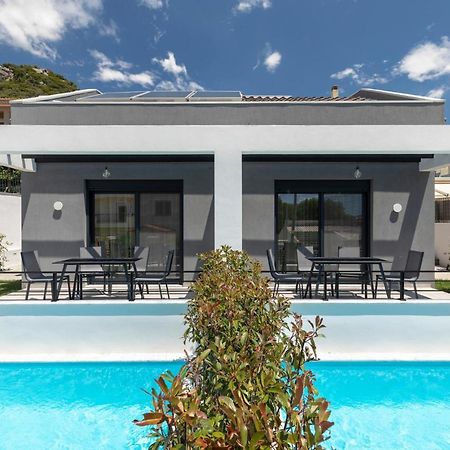 Cove Suites Nea Iraklitsa Ngoại thất bức ảnh
